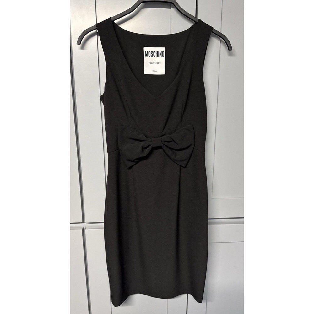 Moschino Couture! Black V-Neck Bow Waist Sleeveless Sheath Cocktail Dress Milano